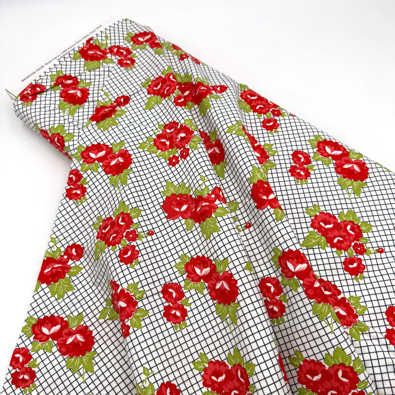 Rose Trellis White | Sunday Stroll | Quilting Cotton