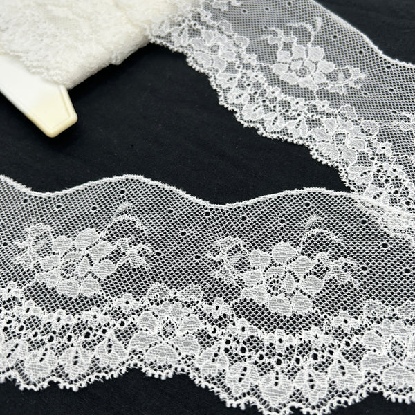 Big Blooms | Lace