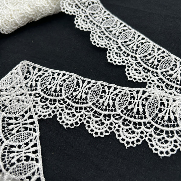 Roundabout | Lace